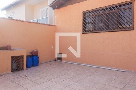 Casa à venda com 230m², 3 quartos e 4 vagas Casa à venda com 230m², 3 quartos e 4 vagasGaragem