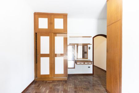 Casa à venda com 147m², 3 quartos e 2 vagas Casa à venda com 147m², 3 quartos e 2 vagasQuarto