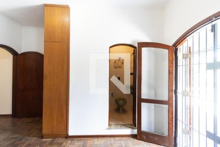 Casa à venda com 147m², 3 quartos e 2 vagas Casa à venda com 147m², 3 quartos e 2 vagasQuarto