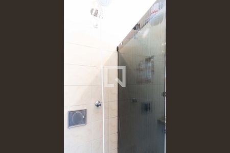 Casa à venda com 147m², 3 quartos e 2 vagas Casa à venda com 147m², 3 quartos e 2 vagasQuarto Banheiro