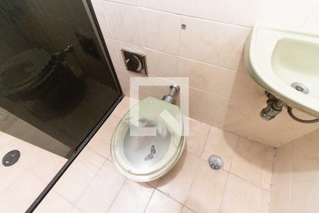 Casa à venda com 147m², 3 quartos e 2 vagas Casa à venda com 147m², 3 quartos e 2 vagasQuarto Banheiro