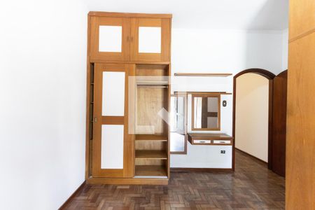 Casa à venda com 147m², 3 quartos e 2 vagas Casa à venda com 147m², 3 quartos e 2 vagasQuarto