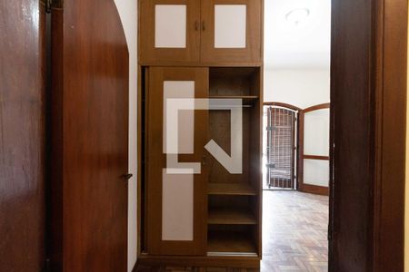 Casa à venda com 147m², 3 quartos e 2 vagas Casa à venda com 147m², 3 quartos e 2 vagasQuarto