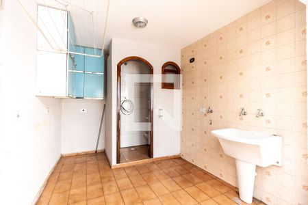 Casa à venda com 147m², 3 quartos e 2 vagas Casa à venda com 147m², 3 quartos e 2 vagasÁrea de Serviço