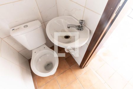 Casa à venda com 147m², 3 quartos e 2 vagas Casa à venda com 147m², 3 quartos e 2 vagasBanheiro de Serviço