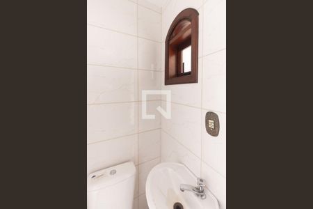 Casa à venda com 147m², 3 quartos e 2 vagas Casa à venda com 147m², 3 quartos e 2 vagasBanheiro de Serviço