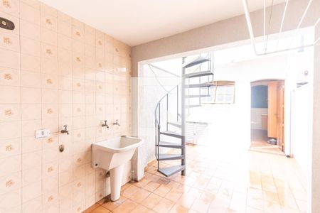 Casa à venda com 147m², 3 quartos e 2 vagas Casa à venda com 147m², 3 quartos e 2 vagasÁrea de Serviço