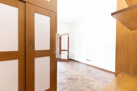 Casa à venda com 147m², 3 quartos e 2 vagas Casa à venda com 147m², 3 quartos e 2 vagasQuarto