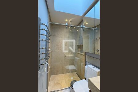 Casa de condomínio à venda com 1722m², 4 quartos e 5 vagasBanheiro 2 da Suíte 1