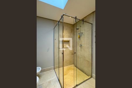 Casa de condomínio à venda com 1722m², 4 quartos e 5 vagasBanheiro da Suíte 2