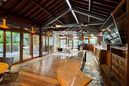 Casa de condomínio à venda com 1722m², 4 quartos e 5 vagasSalão de Festas