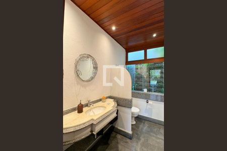 Casa de condomínio à venda com 1722m², 4 quartos e 5 vagasBanheiro 6