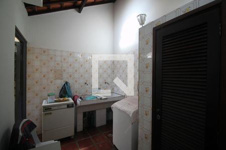 Casa à venda com 150m², 4 quartos e 2 vagasLavanderia