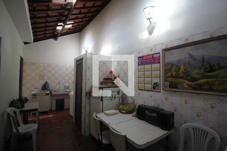 Casa à venda com 150m², 4 quartos e 2 vagasLavanderia