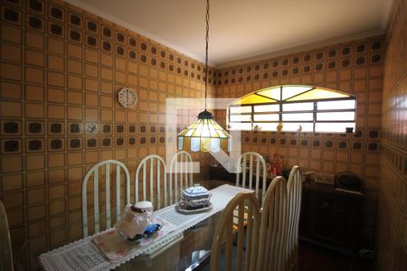 Casa à venda com 150m², 4 quartos e 2 vagasCozinha