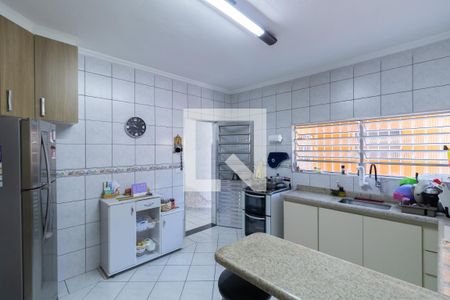 Casa à venda com 214m², 4 quartos e 3 vagas Casa à venda com 214m², 4 quartos e 3 vagasCasa 1 Cozinha
