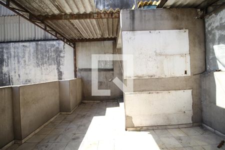 Casa à venda com 200m², 2 quartos e 2 vagasÁrea de Serviço