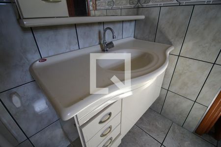 Casa à venda com 200m², 2 quartos e 2 vagasBanheiro 1