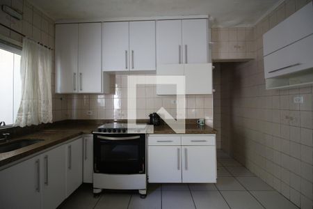 Casa à venda com 200m², 2 quartos e 2 vagasCozinha
