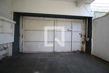 Casa à venda com 200m², 2 quartos e 2 vagasGaragem