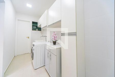 Casa à venda com 240m², 3 quartos e 4 vagas Casa à venda com 240m², 3 quartos e 4 vagasÁrea de Serviço