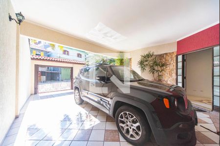 Casa à venda com 240m², 3 quartos e 4 vagas Casa à venda com 240m², 3 quartos e 4 vagasGaragem