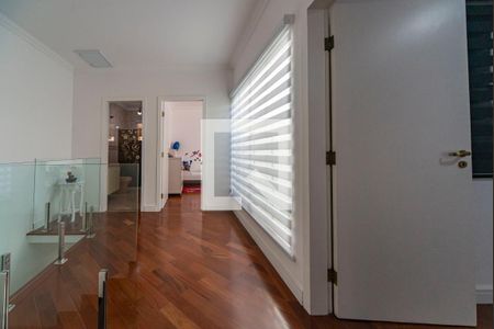 Casa à venda com 240m², 3 quartos e 4 vagas Casa à venda com 240m², 3 quartos e 4 vagashall da Escada