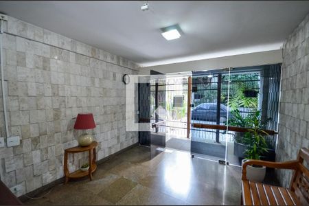 Apartamento à venda com 115m², 2 quartos e 1 vagaHall