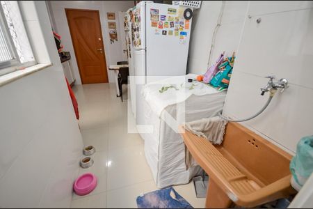 Apartamento à venda com 115m², 2 quartos e 1 vagaÁrea de Serviço