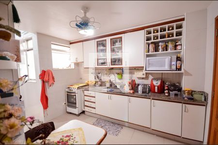 Apartamento à venda com 115m², 2 quartos e 1 vagaCozinha