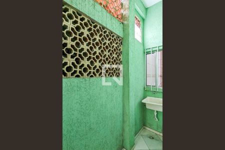 Casa à venda com 32m², 1 quarto e sem vagaÁrea de serviço