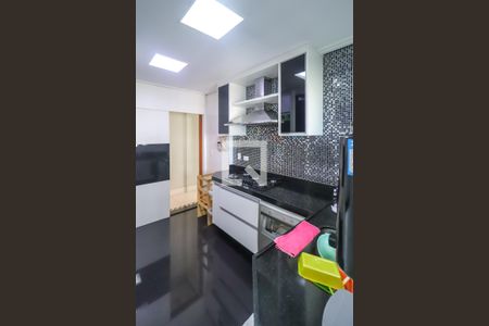 Apartamento à venda com 97m², 3 quartos e 2 vagas Apartamento à venda com 97m², 3 quartos e 2 vagasCozinha