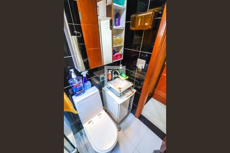 Apartamento à venda com 97m², 3 quartos e 2 vagas Apartamento à venda com 97m², 3 quartos e 2 vagasSuíte