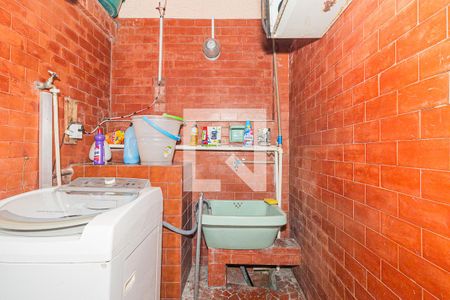 Casa à venda com 220m², 4 quartos e sem vaga Casa à venda com 220m², 4 quartos e sem vagaÁrea de Serviço