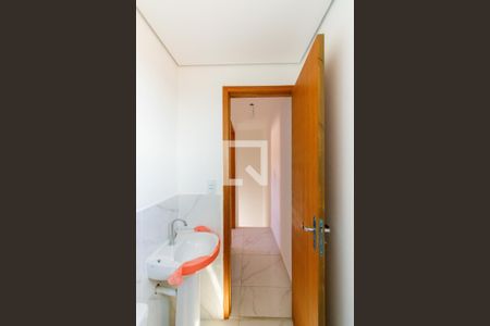 Apartamento à venda com 46m², 2 quartos e 1 vaga Apartamento à venda com 46m², 2 quartos e 1 vagaBanheiro