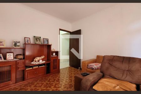 Casa à venda com 336m², 5 quartos e 6 vagas Casa à venda com 336m², 5 quartos e 6 vagasSala - Casa 2