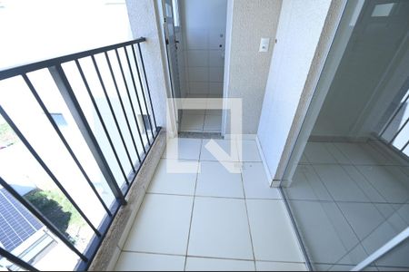 varanda de apartamento para alugar com 2 quartos, 55m² em Parque Oeste Industrial, Goiânia