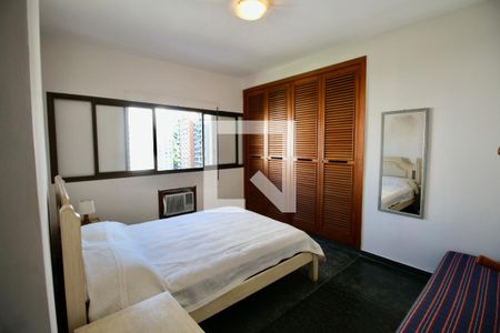 Apartamento para alugar com 220m², 4 quartos e 2 vagasQuarto Suíte 