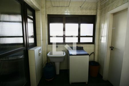 Apartamento para alugar com 220m², 4 quartos e 2 vagasÁrea de Serviço