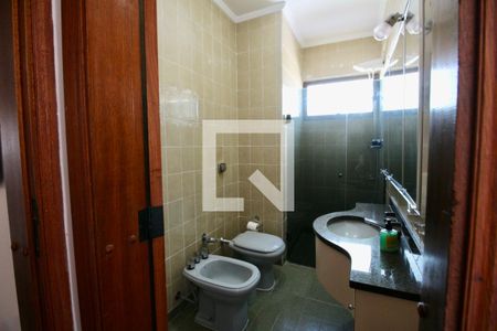 Apartamento para alugar com 220m², 4 quartos e 2 vagasBanheiro Suíte 