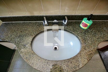 Apartamento para alugar com 220m², 4 quartos e 2 vagasBanheiro Suíte 