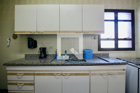 Apartamento para alugar com 220m², 4 quartos e 2 vagasCozinha