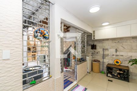 Casa à venda com 110m², 2 quartos e sem vaga Casa à venda com 110m², 2 quartos e sem vagaVaranda