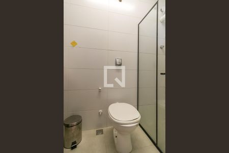 Casa à venda com 110m², 2 quartos e sem vaga Casa à venda com 110m², 2 quartos e sem vagaBanheiro da Suíte