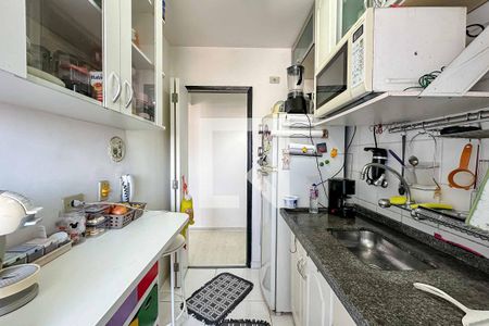 Apartamento à venda com 54m², 2 quartos e 2 vagas Apartamento à venda com 54m², 2 quartos e 2 vagasCozinha
