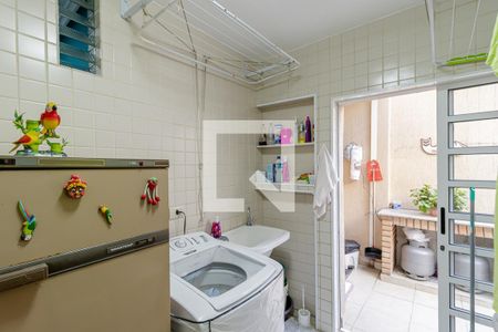 Casa à venda com 152m², 3 quartos e 2 vagas Casa à venda com 152m², 3 quartos e 2 vagasÁrea de Serviço