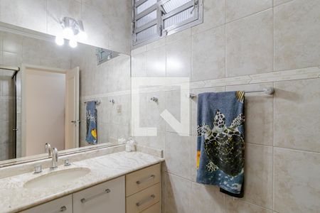 Casa à venda com 152m², 3 quartos e 2 vagas Casa à venda com 152m², 3 quartos e 2 vagasBanheiro