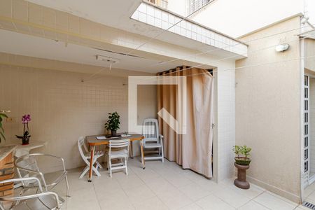 Casa à venda com 152m², 3 quartos e 2 vagas Casa à venda com 152m², 3 quartos e 2 vagasEspaço Gourmet