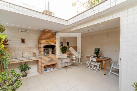 Casa à venda com 152m², 3 quartos e 2 vagas Casa à venda com 152m², 3 quartos e 2 vagasEspaço Gourmet