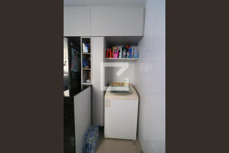 Casa à venda com 90m², 2 quartos e 1 vagaÁrea de Serviço